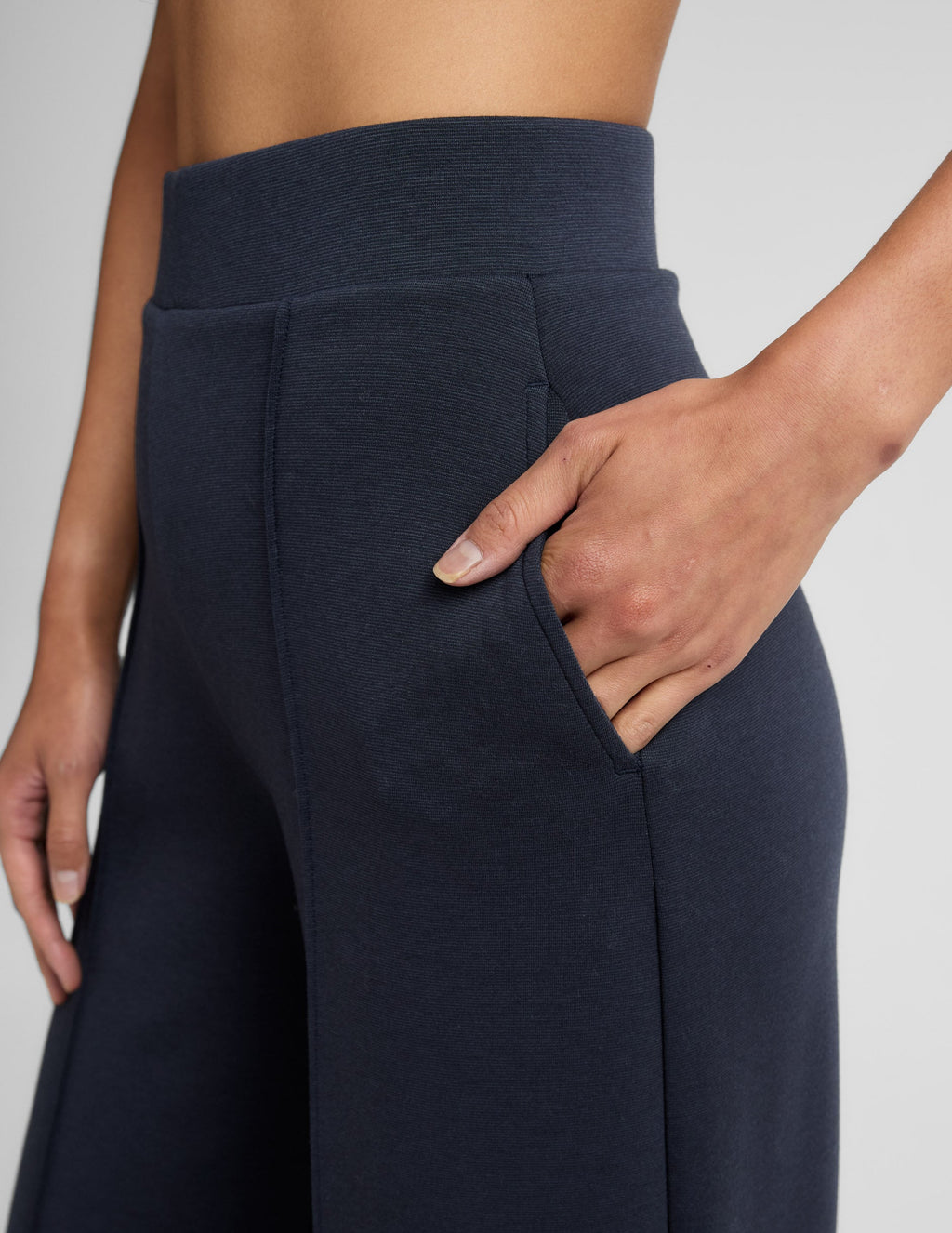 SoftSpring Wide Leg Pant 31