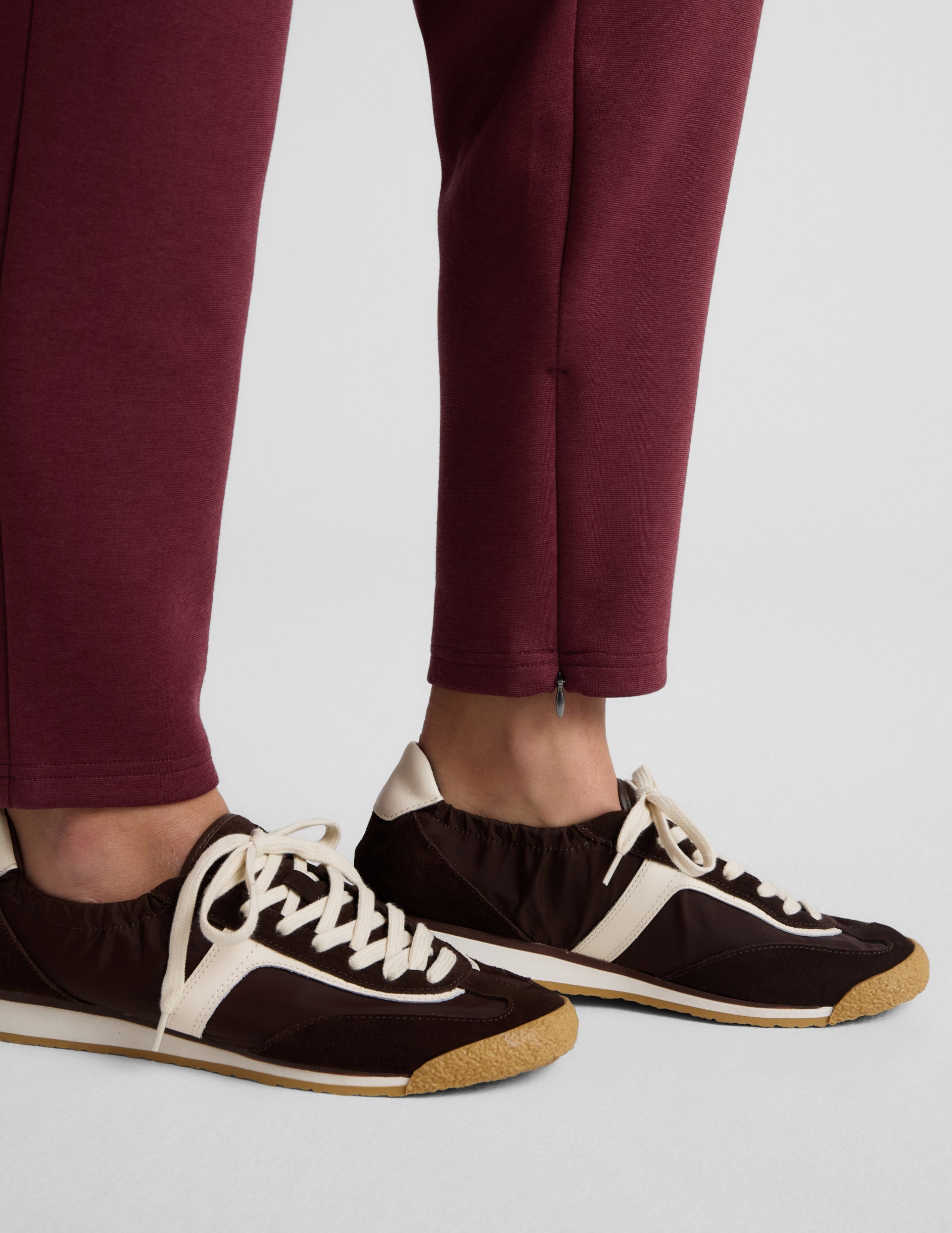 SoftSpring Tapered Pant