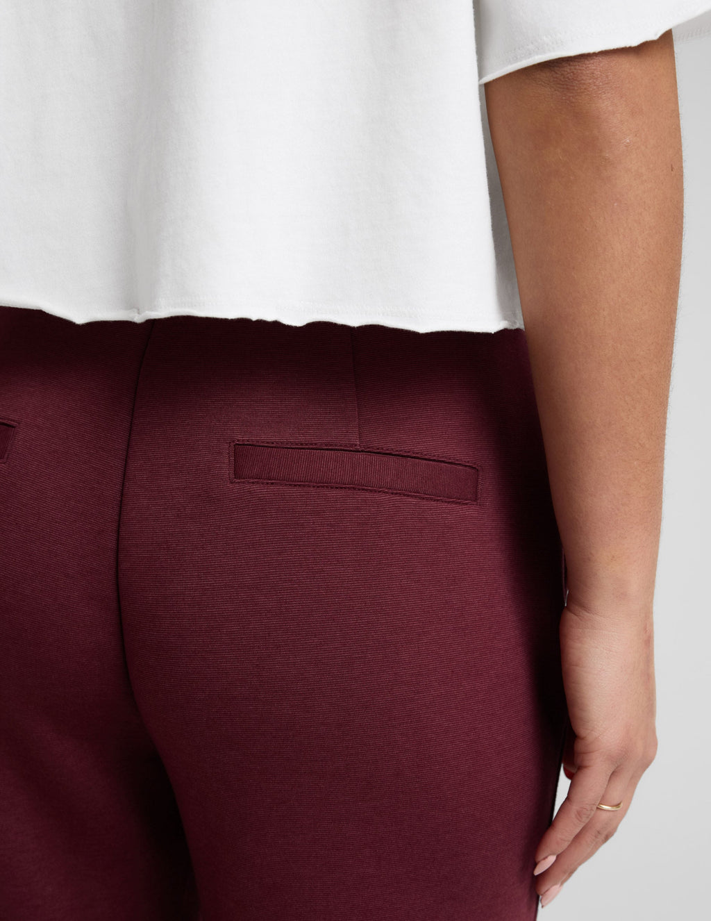 SoftSpring Tapered Pant