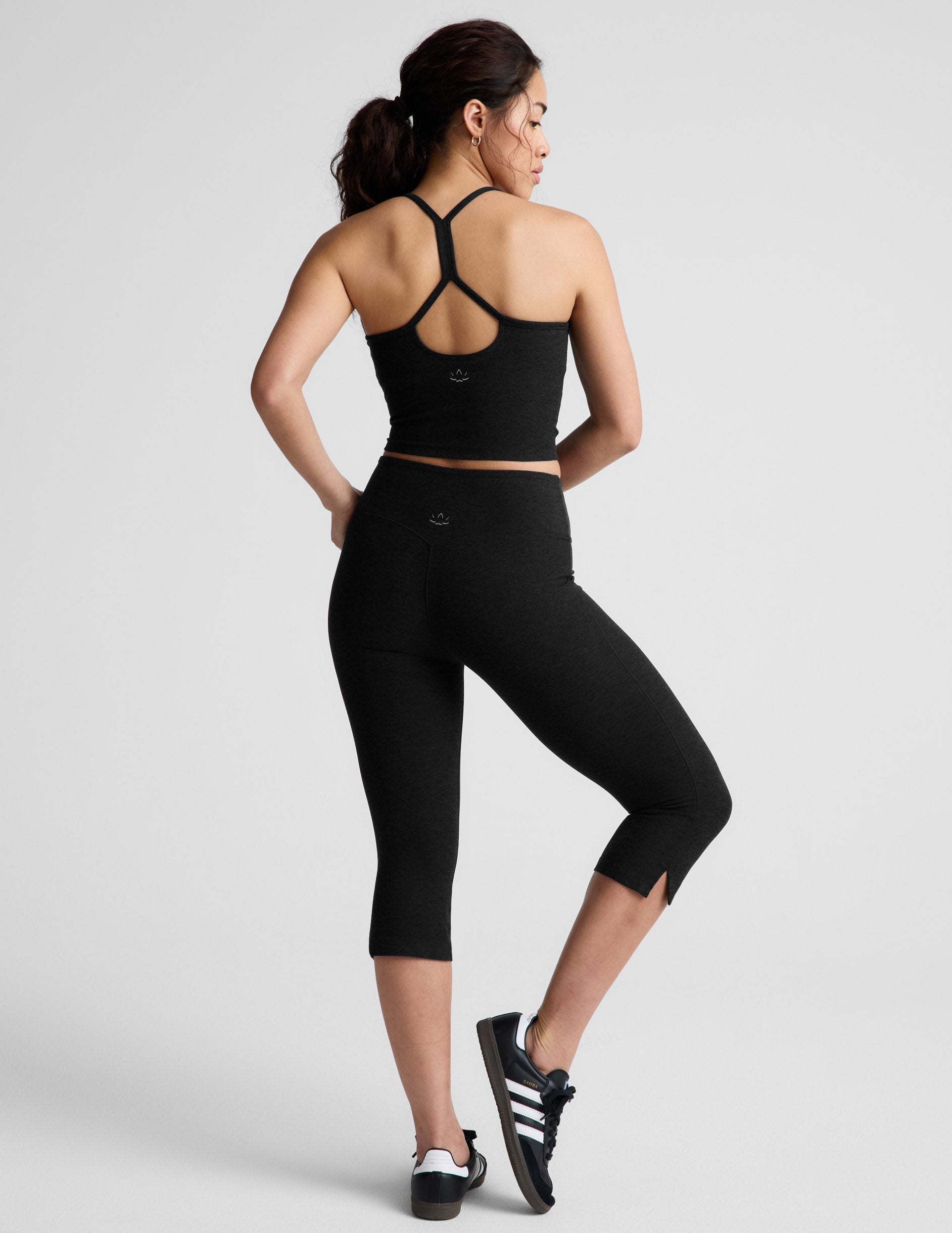 Spacedyea?¡é Mid-Rise Slit Pedal Pusher Legging