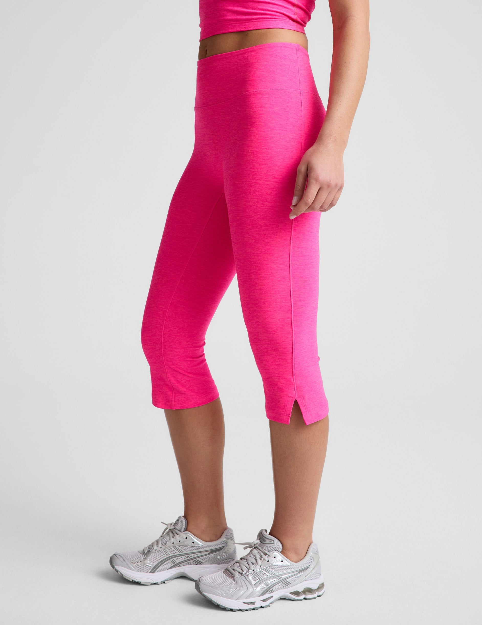 Spacedyeâ„?Mid-Rise Slit Pedal Pusher Legging
